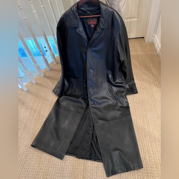 Unique Men’s Full Length Leather Coat - Picture 2 of 8